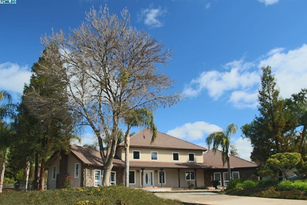 28010 Worth Dr, Porterville, CA 93257 - photo 1