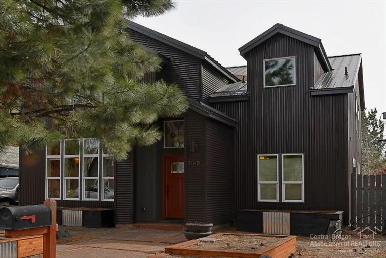 1040 NW Union St, Bend, OR 97701 - photo 1