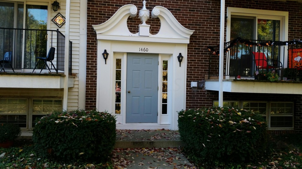 Northampton Village #102 @1460 Slade