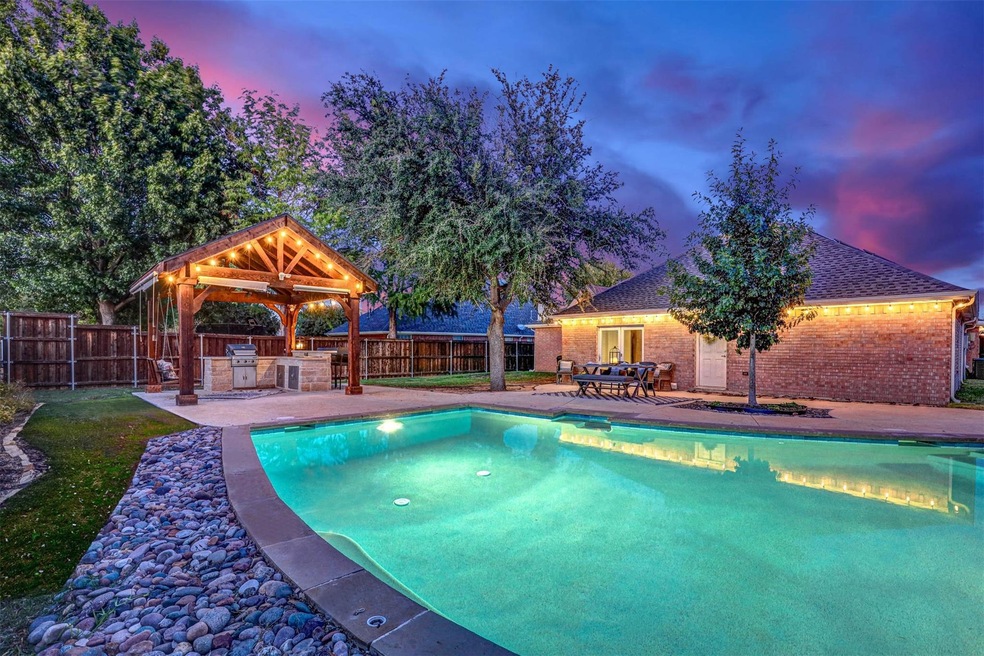 510 Chesapeake Ln, Southlake, TX 76092 - photo 1