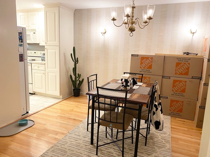 64 Jacqueline Rd unit 5, Waltham, MA 02452 - photo 1