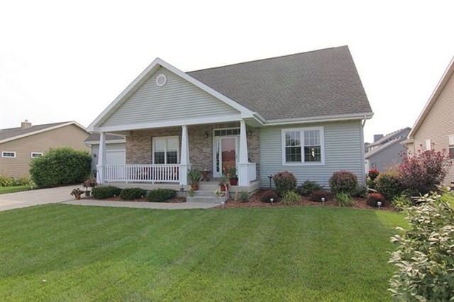 2880 Big Bluestem Pkwy, Fitchburg, WI 53711 - photo 1