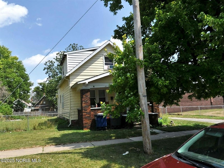 213 Dale St, Toledo, OH 43609 - photo 1