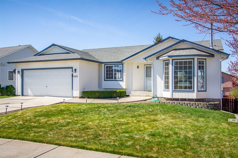 1003 N Lindsay St, Medical Lake, WA 99022 - photo 1