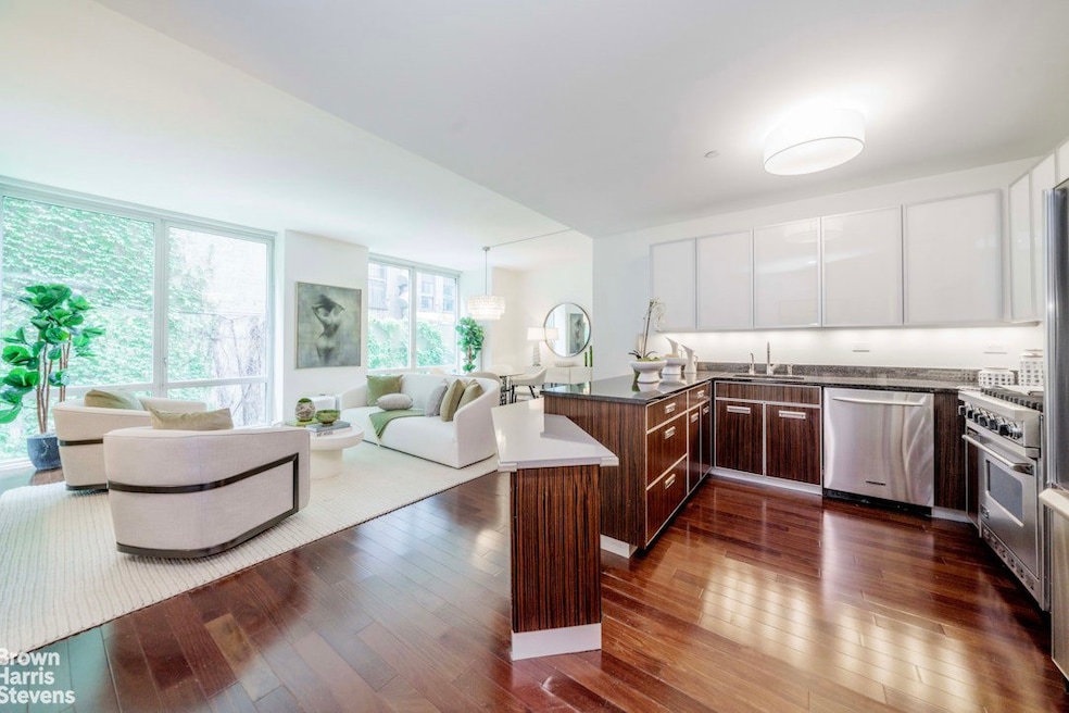 Chelsea House unit 3E, New York, NY 10011 - photo 1