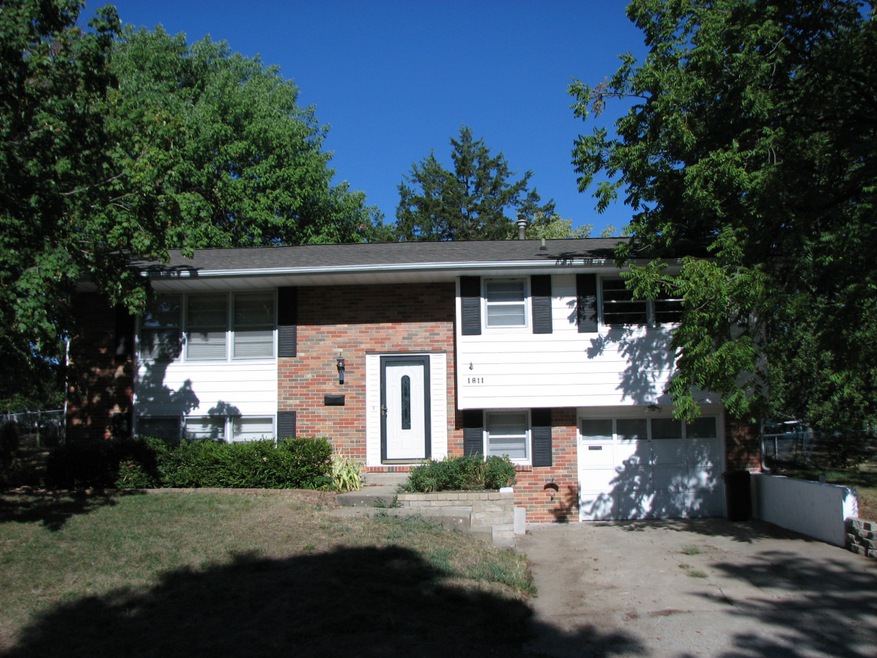 1811 Doris Dr.