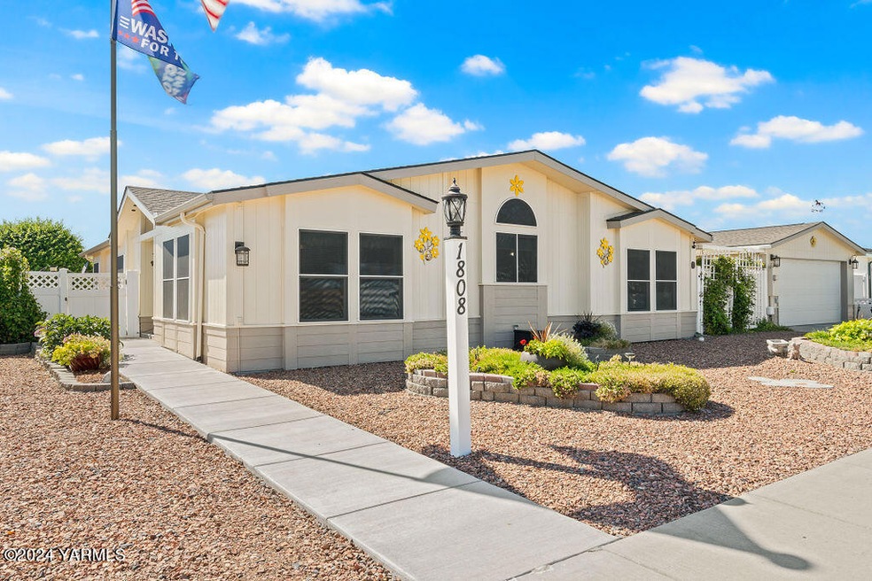 1808S68thAve-1