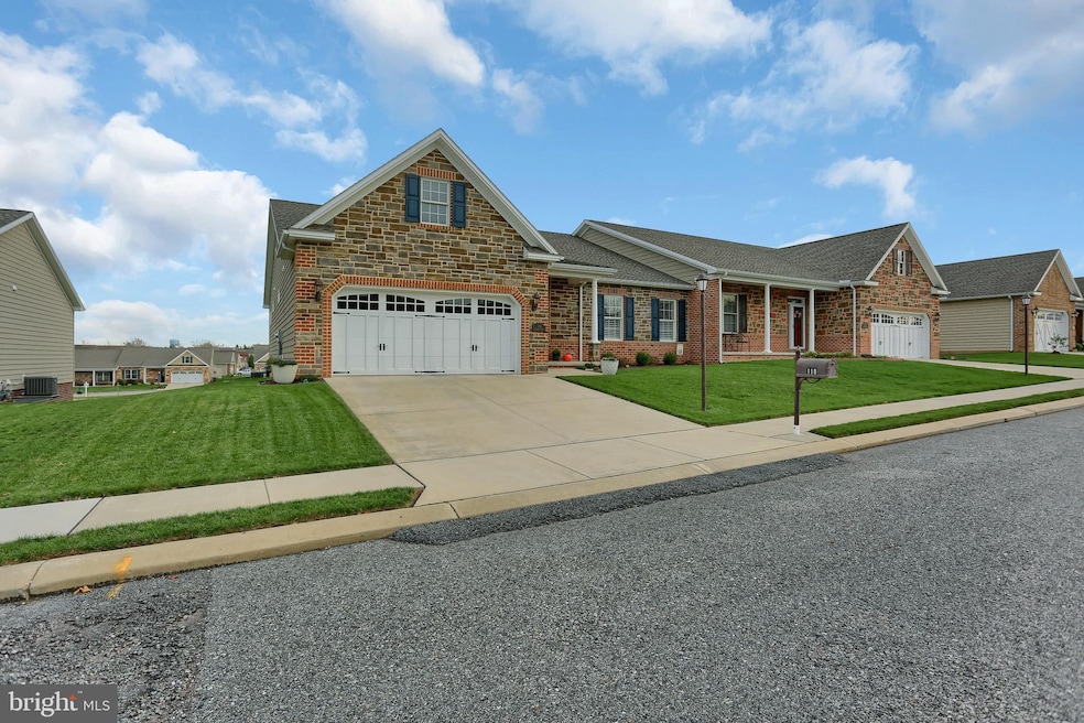 118 Stoners Cir, Littlestown, PA 17340 - photo 1