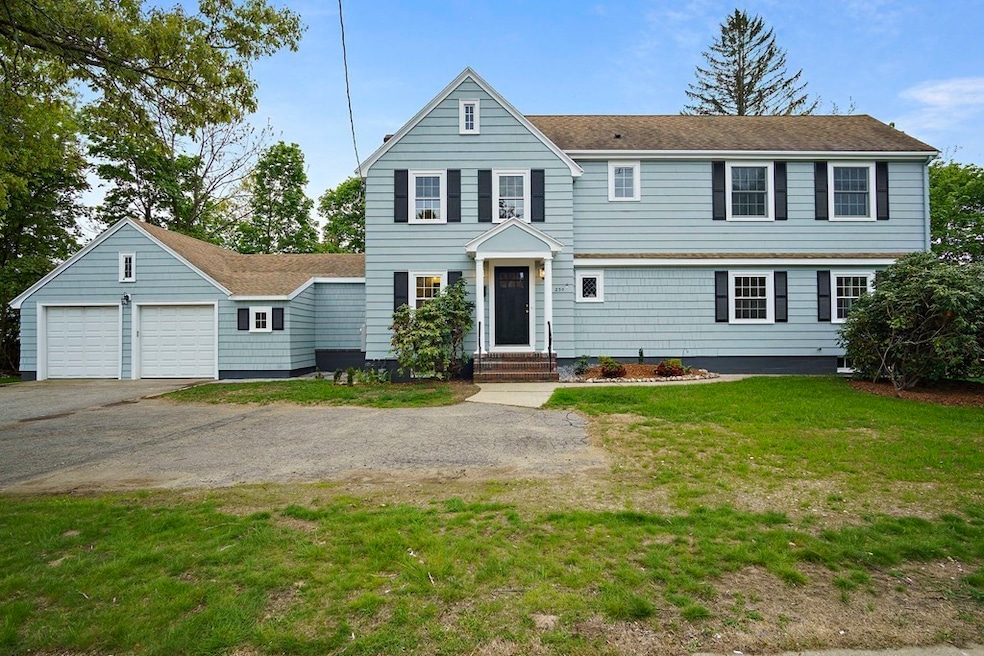 230 Winn St, Woburn, MA 01801