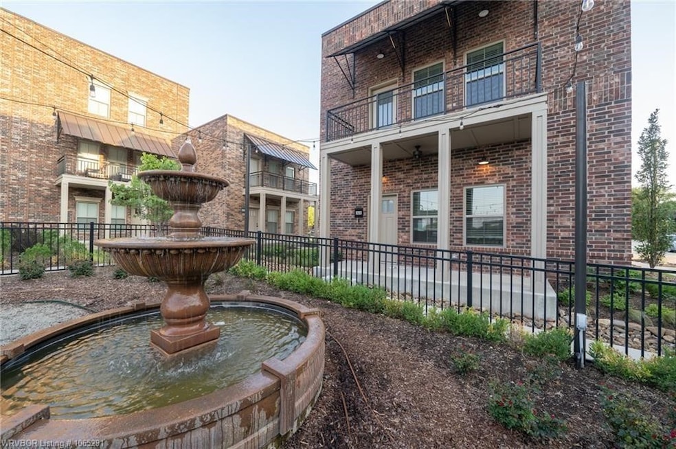 9203 R A Young Jr Dr, Barling, AR 72923 - photo 1