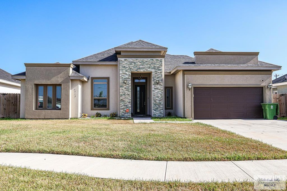 6912 Heritage Oaks Dr, Brownsville, TX 78526 - photo 1