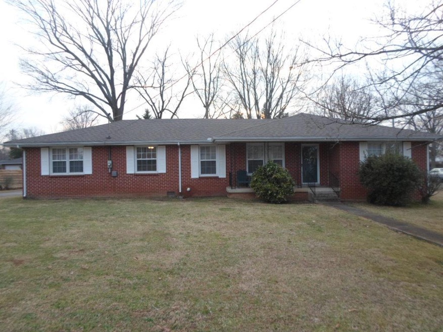 307 Rosemary Ln, Shelbyville, TN 37160 - photo 1