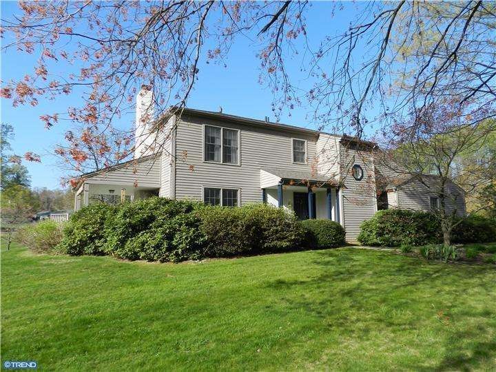 921 Saint Andrews Dr, Malvern, PA 19355 - photo 1