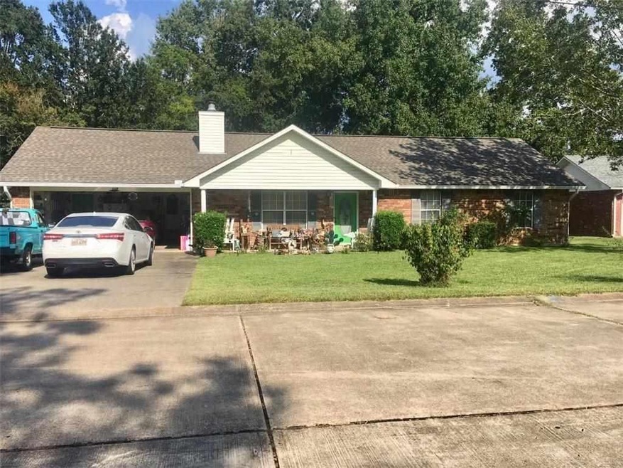 328 Twin Oaks Rd E, Pineville, LA 71360 - photo 1