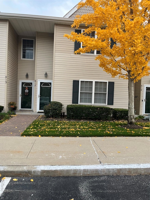 912 Altessa Blvd unit 912, Melville, NY 11747 - photo 1