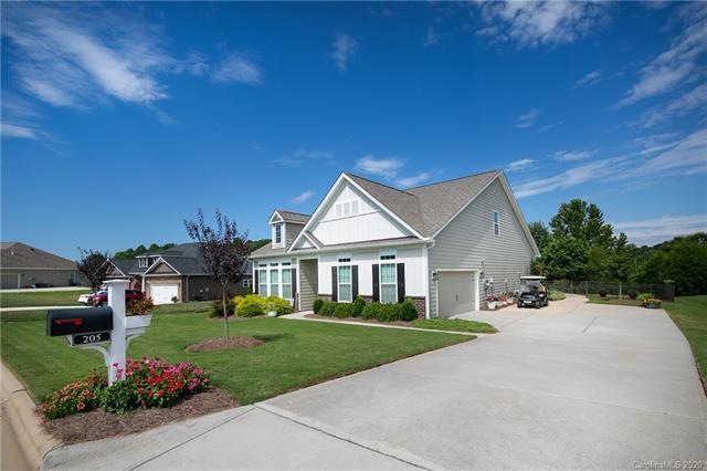 205 Hunters Hill Dr, Statesville, NC 28677 - photo 1