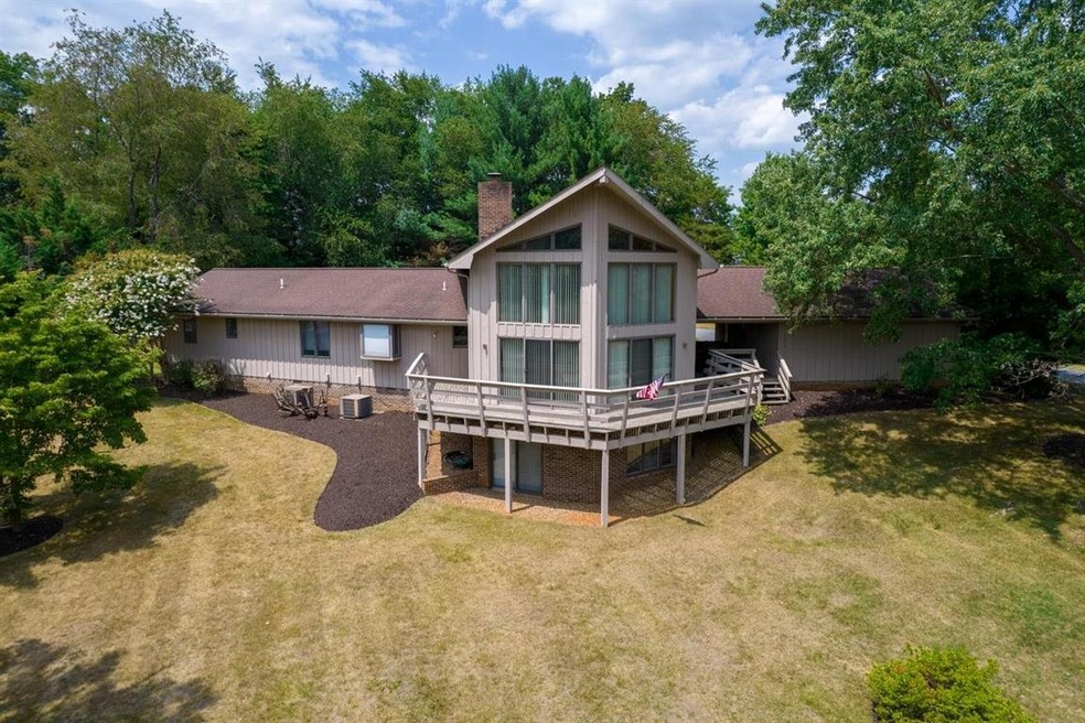 1359 Kentshire Dr, Harrisonburg, VA 22801 - photo 1