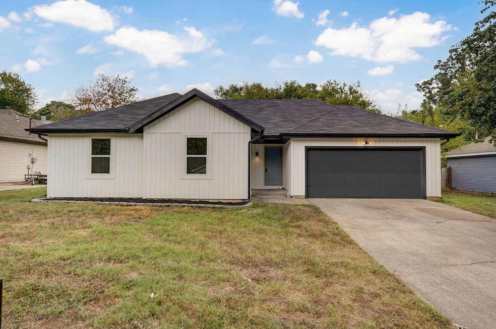 2859 W Cherokee St-1 (2)