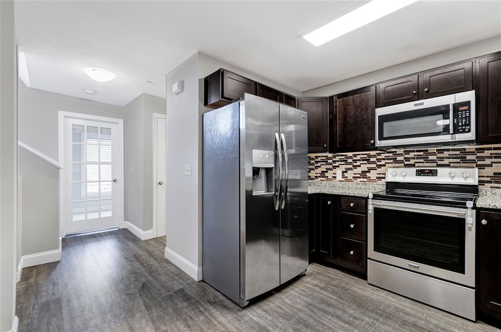 17 Bennett St, Nashua, NH 03064 - photo 1