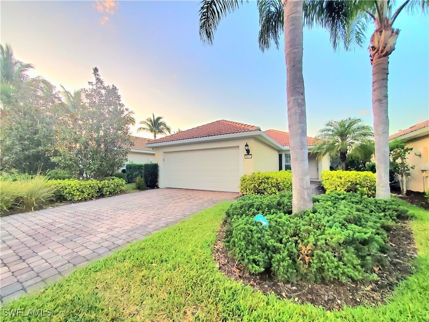 8657 Querce Ct, Naples, FL 34114 - photo 1