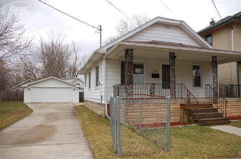 1325 Stocker Ave, Flint, MI 48503 - photo 1