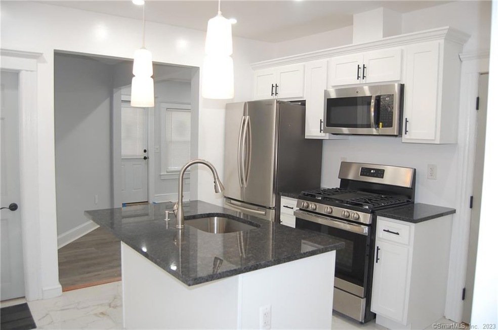 51 James St unit 1, Danbury, CT 06810 - photo 1