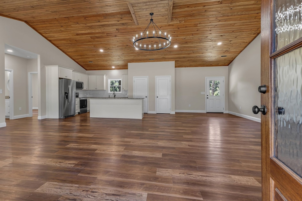 918 Columbia Hwy, Hohenwald, TN 38462 - photo 1