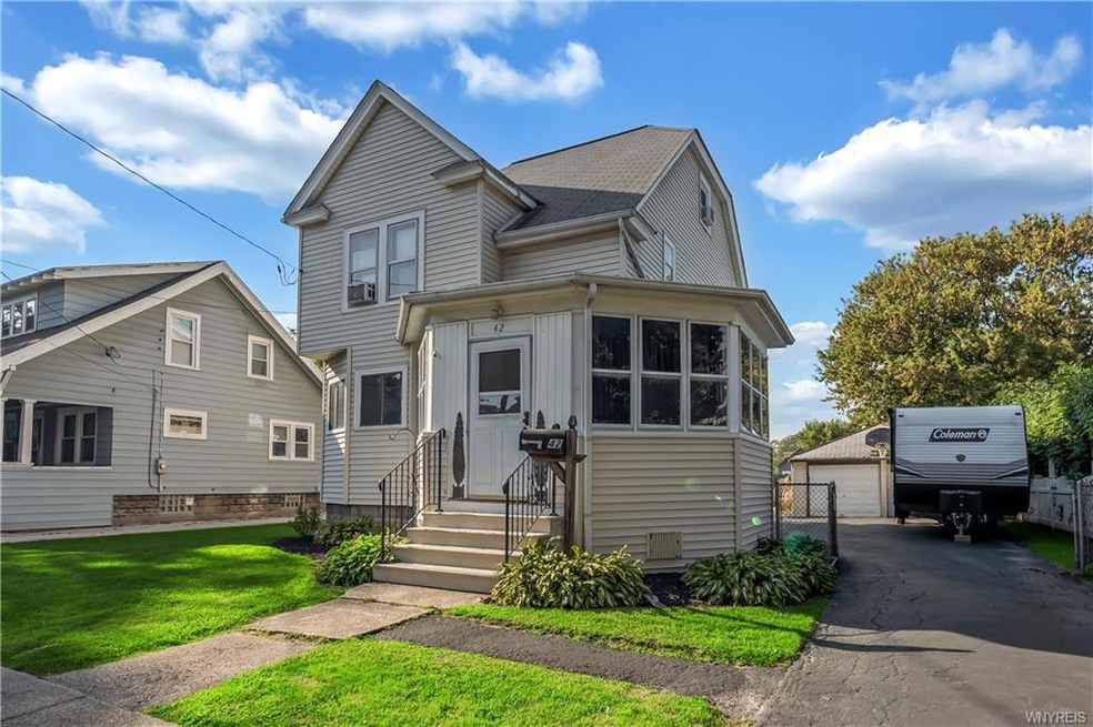 42 16th Ave, North Tonawanda, NY 14120 - photo 1