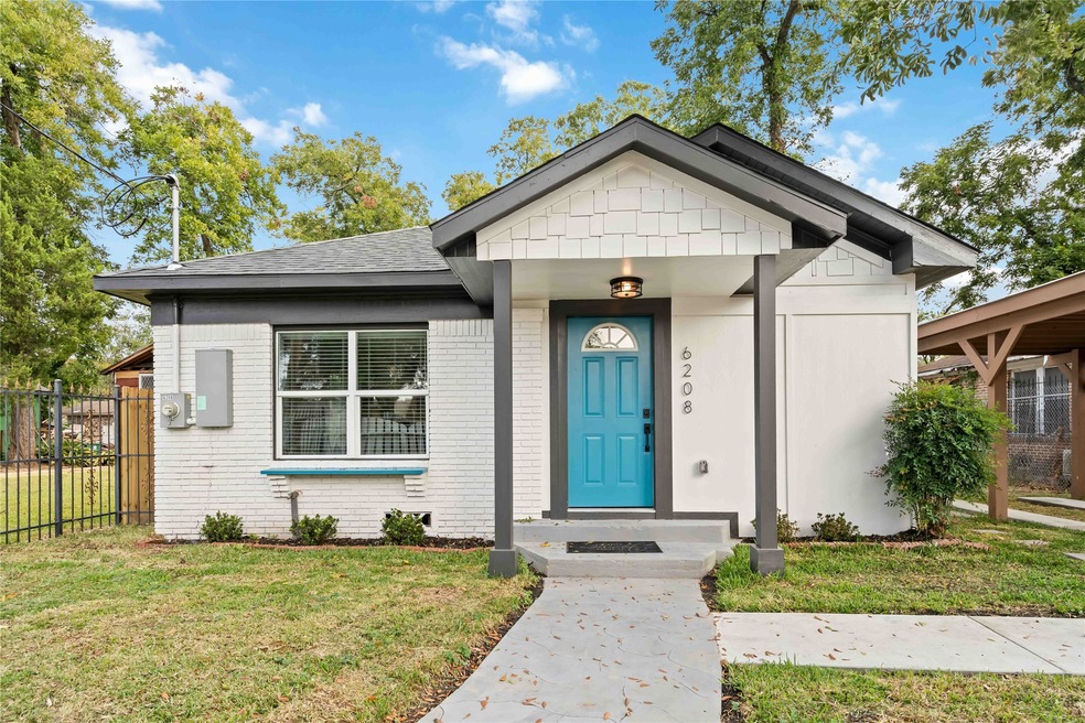 6208 Cochran St, Houston, TX 77022 - photo 1