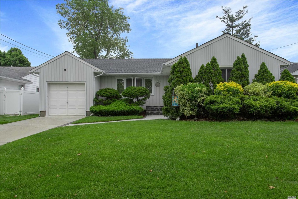 unlisted-address, Merrick, NY 11566 - photo 1