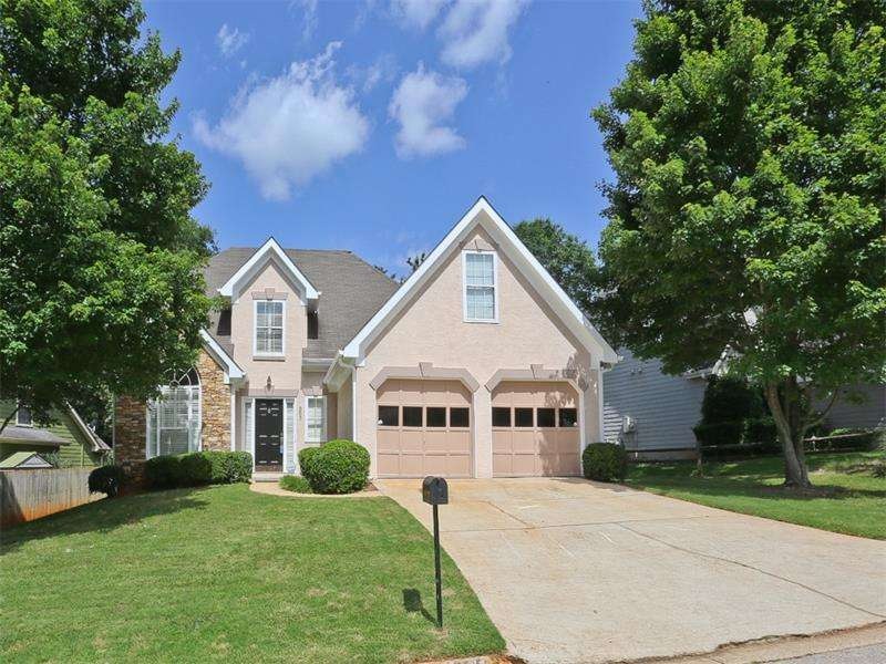 Great traditional home in a wonderful Decatur loca