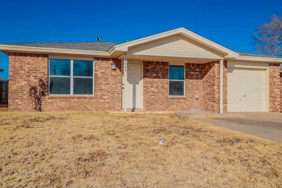 For Rent $1,200/month