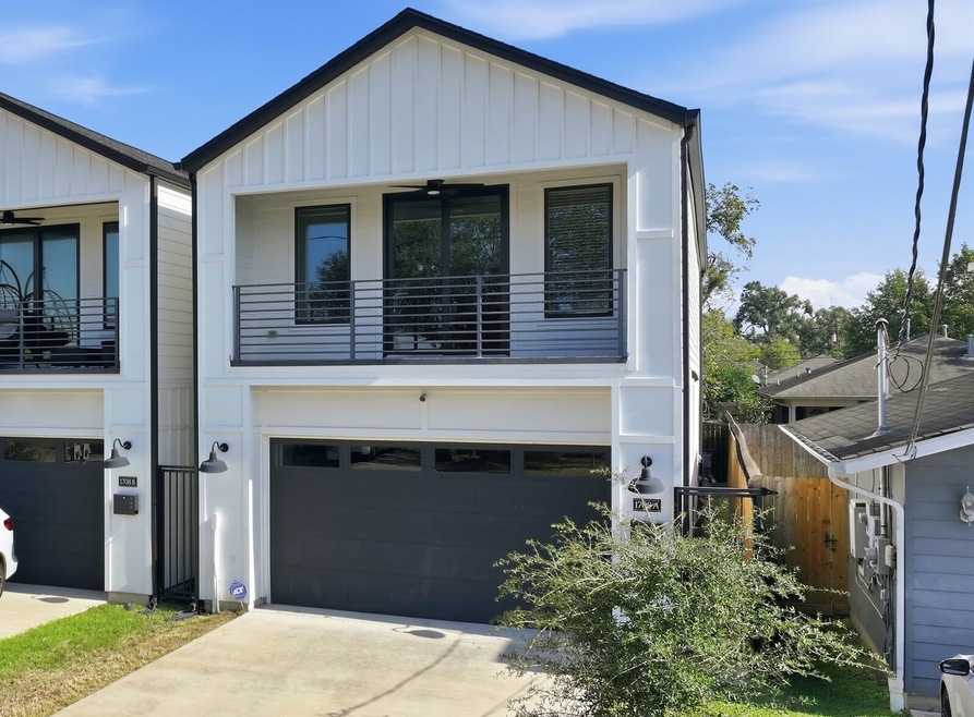1708 Capron St unit A, Houston, TX 77020 - photo 1