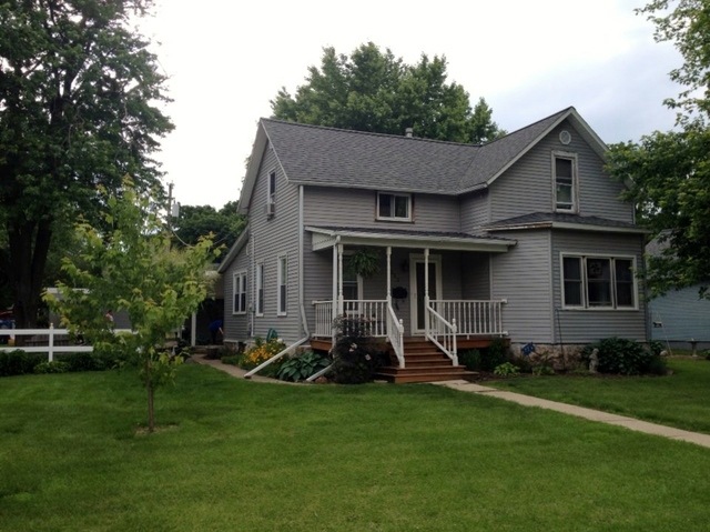 312 N 1st St, Princeton, IL 61356 - photo 1