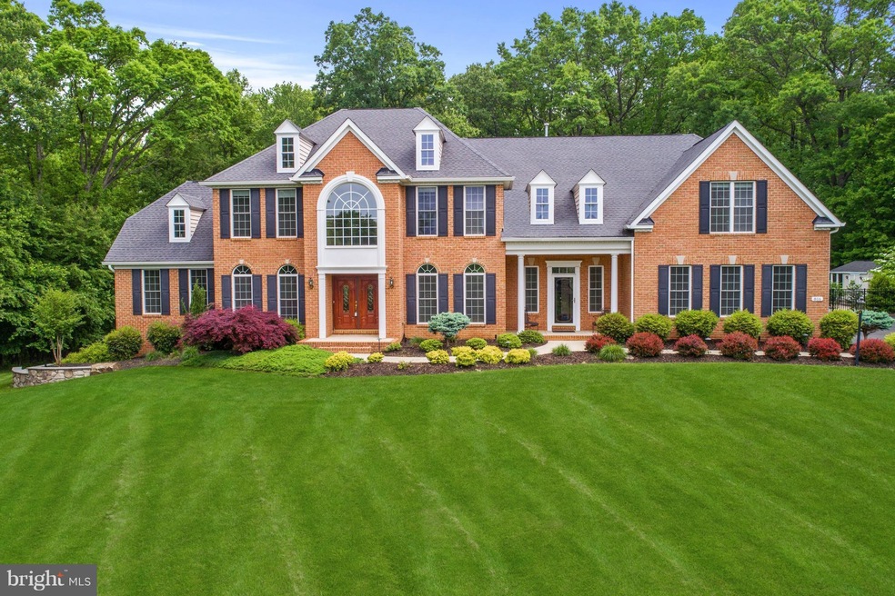 816 Avonshire Ct, Sykesville, MD 21784 - photo 1