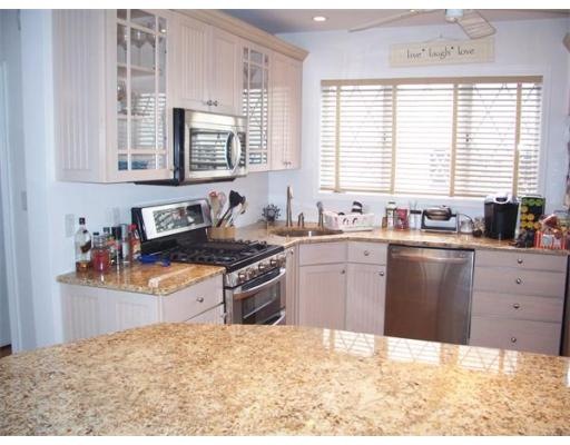 22 Sherman Ct, Medford, MA 02155 - photo 1