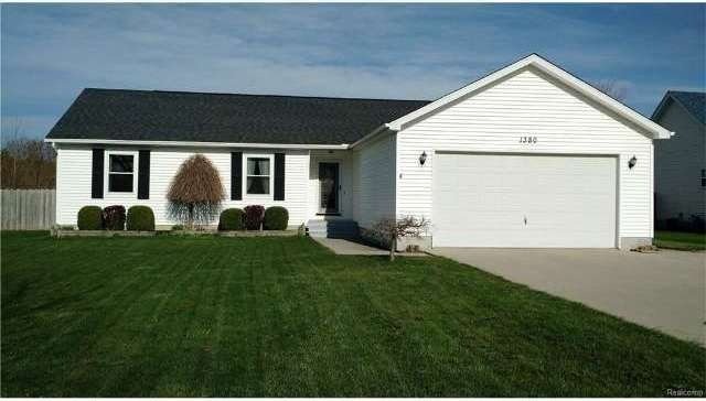 1380 Allen Rd, Kimball, MI 48074 - photo 1