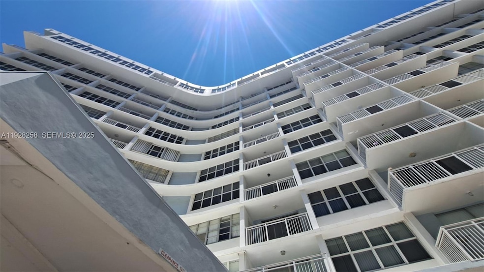 Imperial Towers North unit PH33, Hallandale Beach, FL 33009 - photo 1
