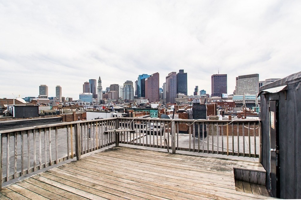 160 Salem St unit 12, Boston, MA 02113 - photo 1