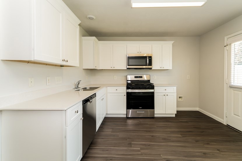 Photos are for illustrative purposes only and may depict similar homes with upgrades, options, or features not included. Actual homes, materials, and specifications may vary.
