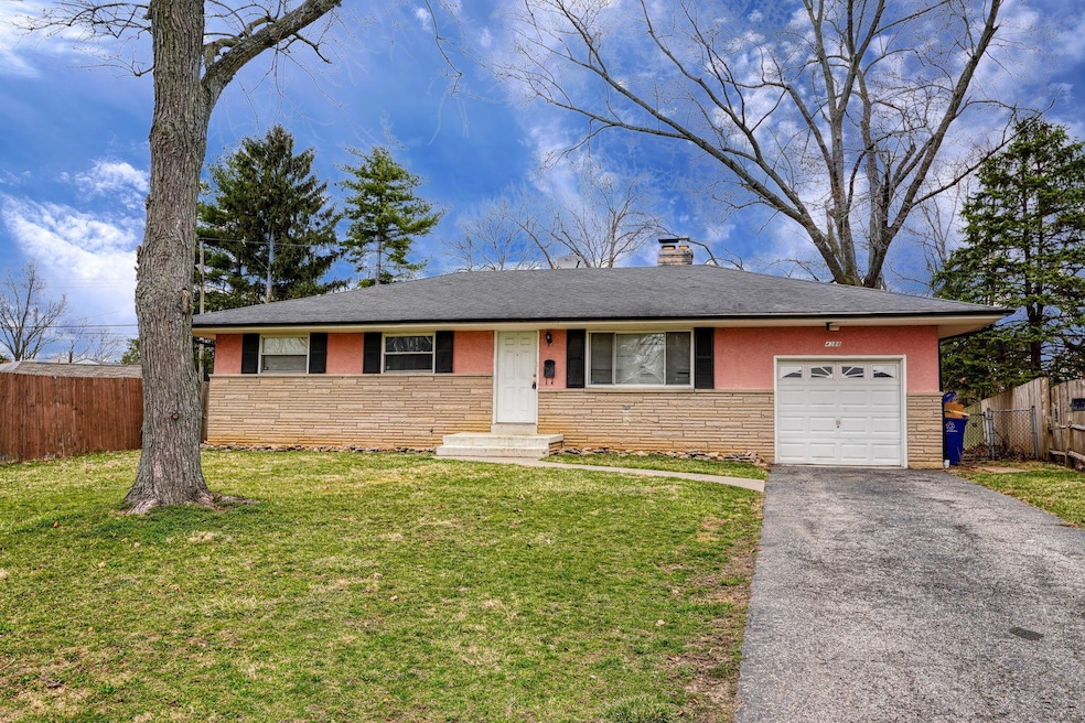 4388 E Fulton St (2)