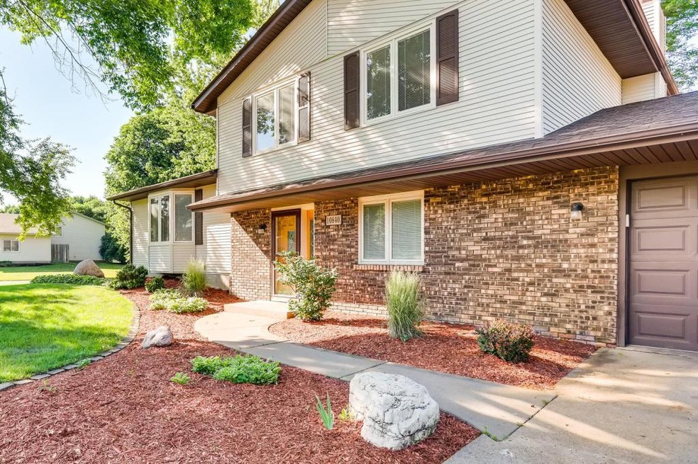 Welcome to 10840 99th PL. N