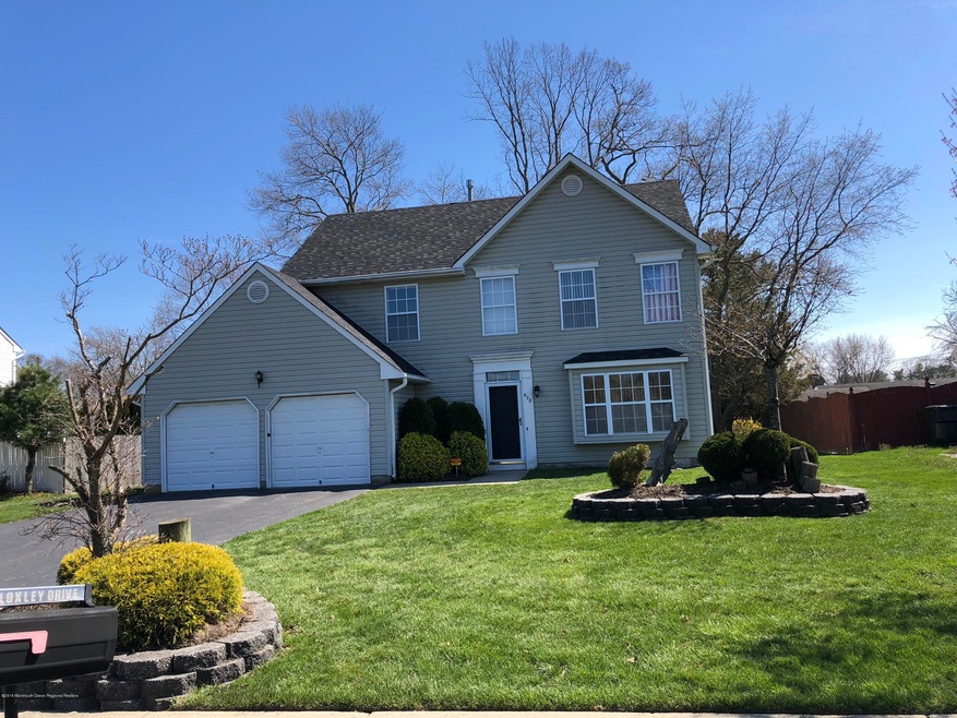 608 Loxley Dr, Toms River, NJ 08753 - photo 1