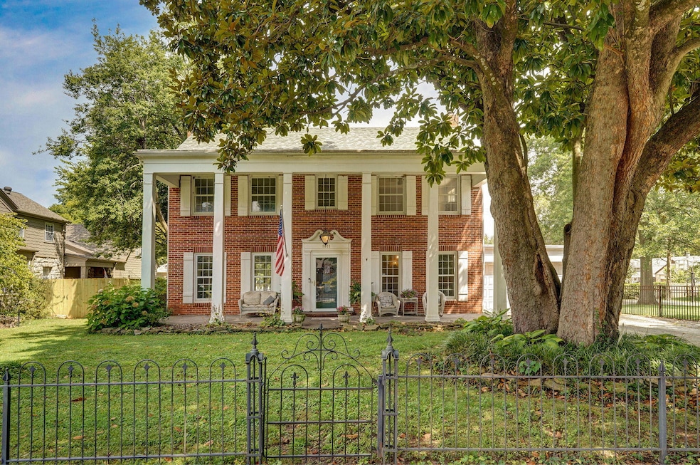 1011 E University St, Springfield, MO 65807 - photo 1