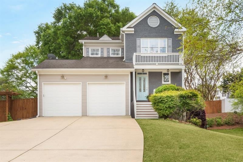 Welcome home- 1220 Pierce Avenue