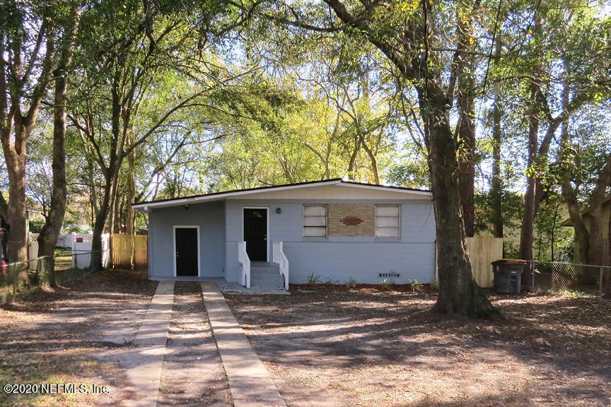 1179 Mohawk St, Jacksonville, FL 32205 - photo 1