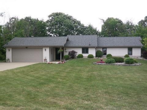 440 Elizabeth Dr, Owosso, MI 48867 - photo 1