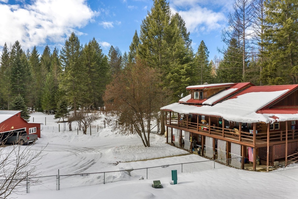 3,200 sq. ft., 4-Bedroom Log Home
