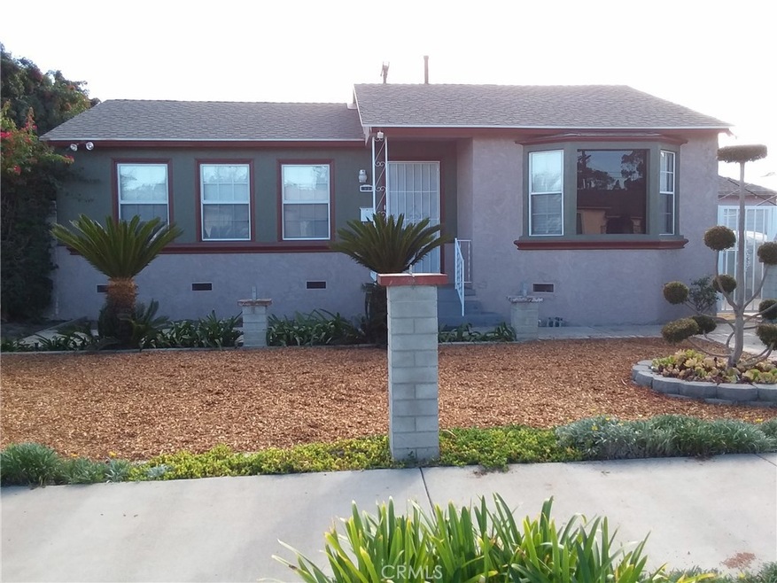 832 E 118th Place, Los Angeles, CA 90059 - photo 1