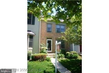 6333 Mary Todd Ct, Centreville, VA 20121 - photo 1